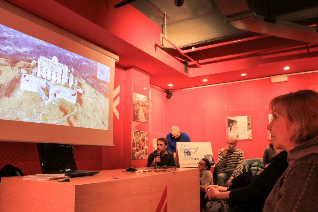 Presentazione alla Feltrinelli di Genova