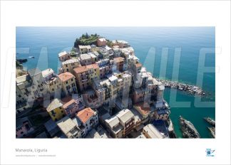 Poster Manarola 3, 30x40 cm - Fotografia aerea di Drone Genova